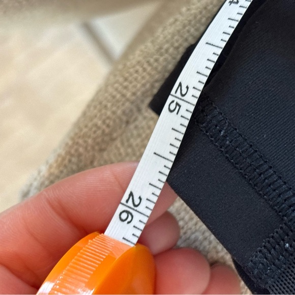 lululemon athletica Black Leggings 10 - Picture 7 of 7